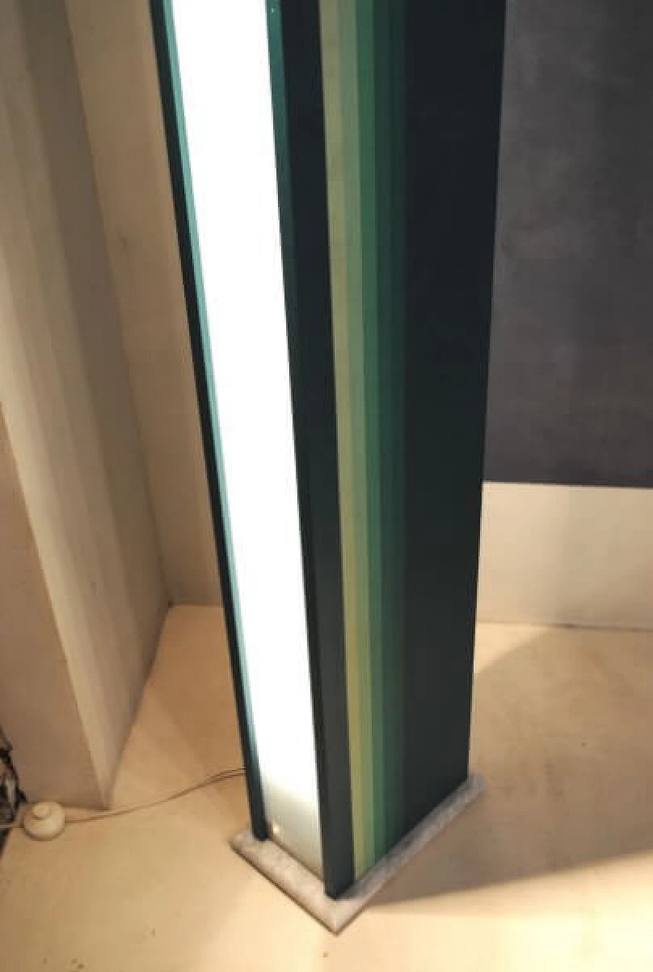 Floor lamp in plastic and wood with marble base, 70s 1230013