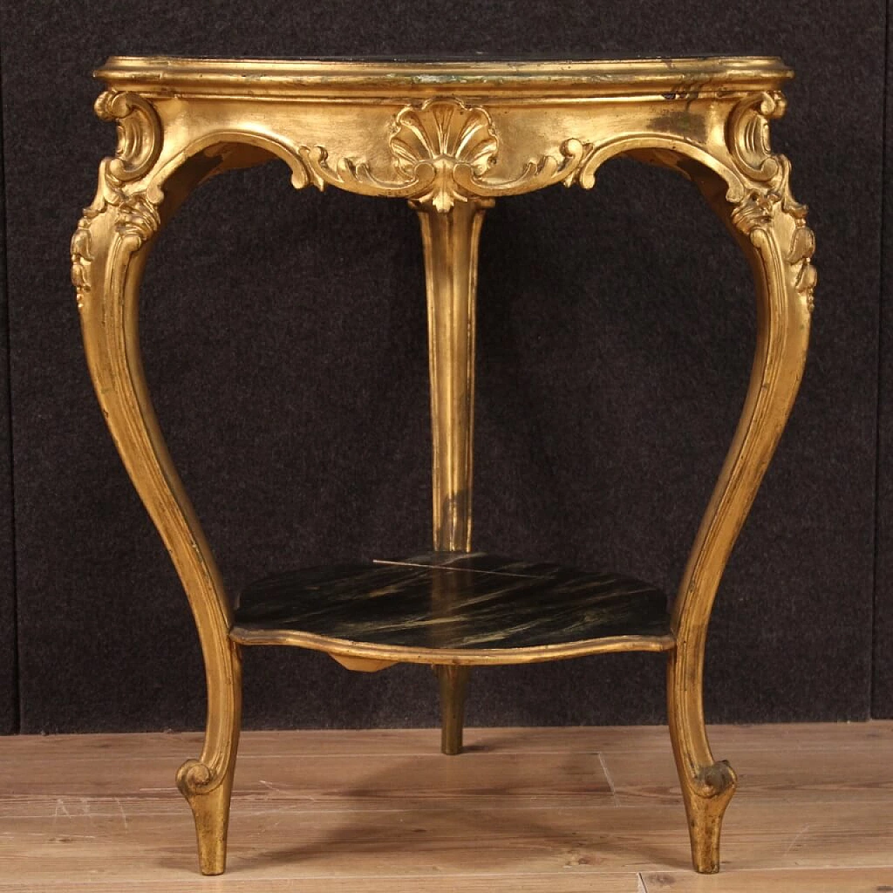 Low coffee table in carved, lacquered and golden wood, 1800 1230467