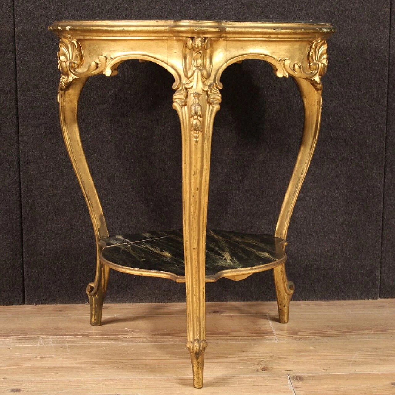 Low coffee table in carved, lacquered and golden wood, 1800 1230473