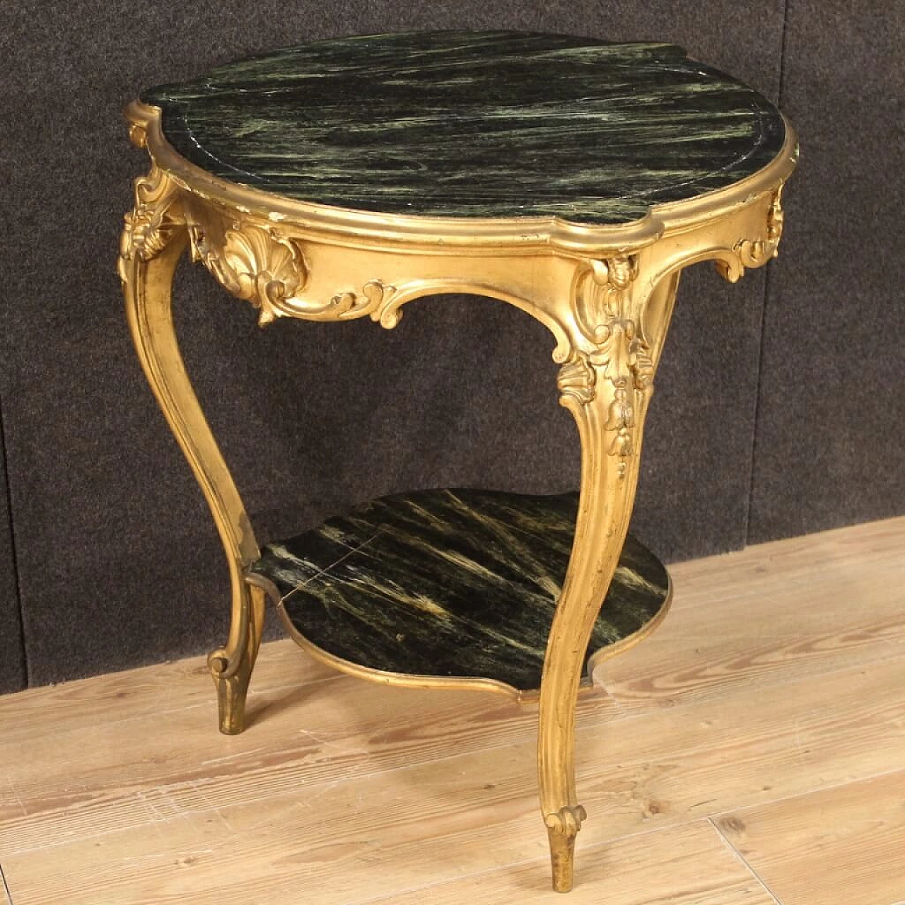 Low coffee table in carved, lacquered and golden wood, 1800 1230474