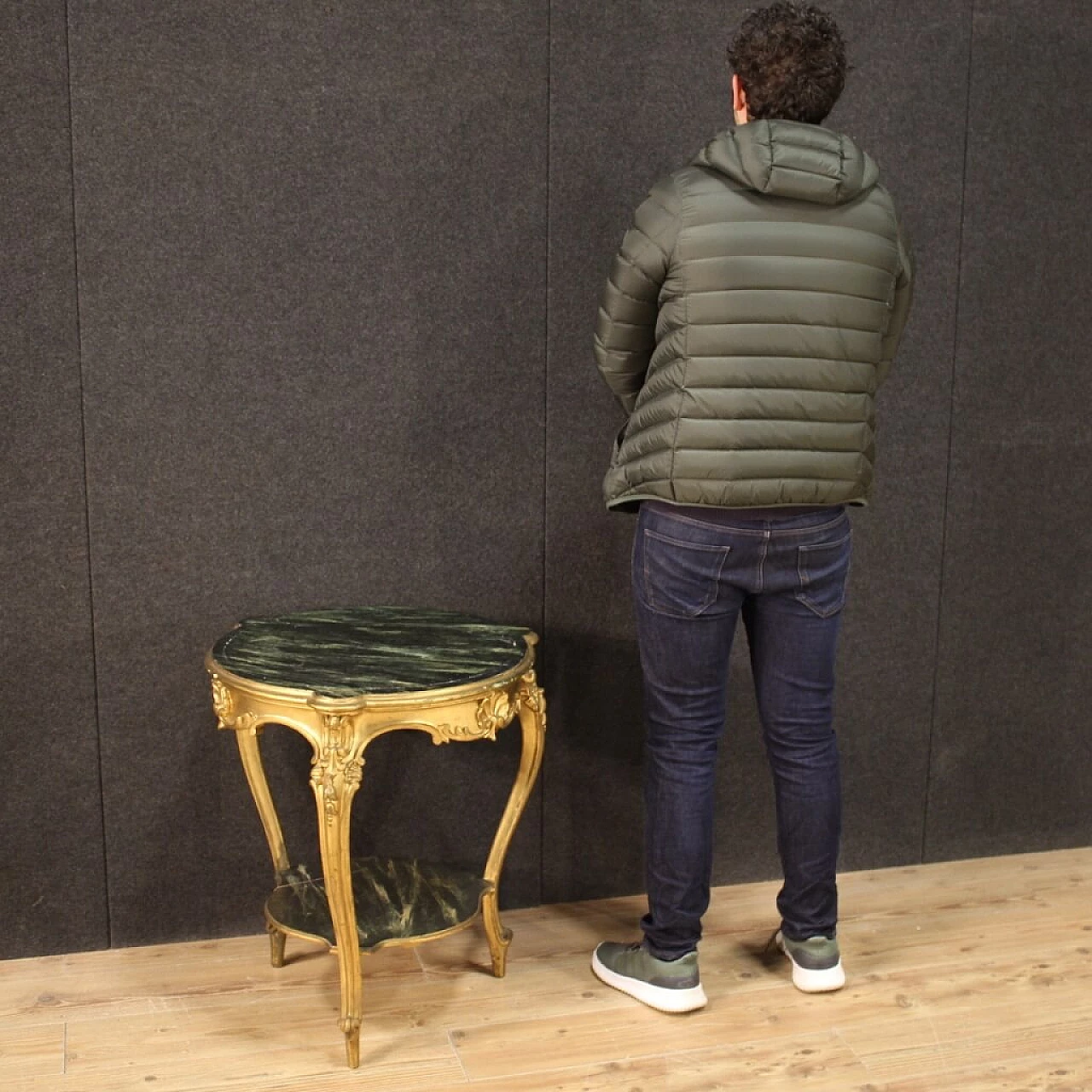 Low coffee table in carved, lacquered and golden wood, 1800 1230478