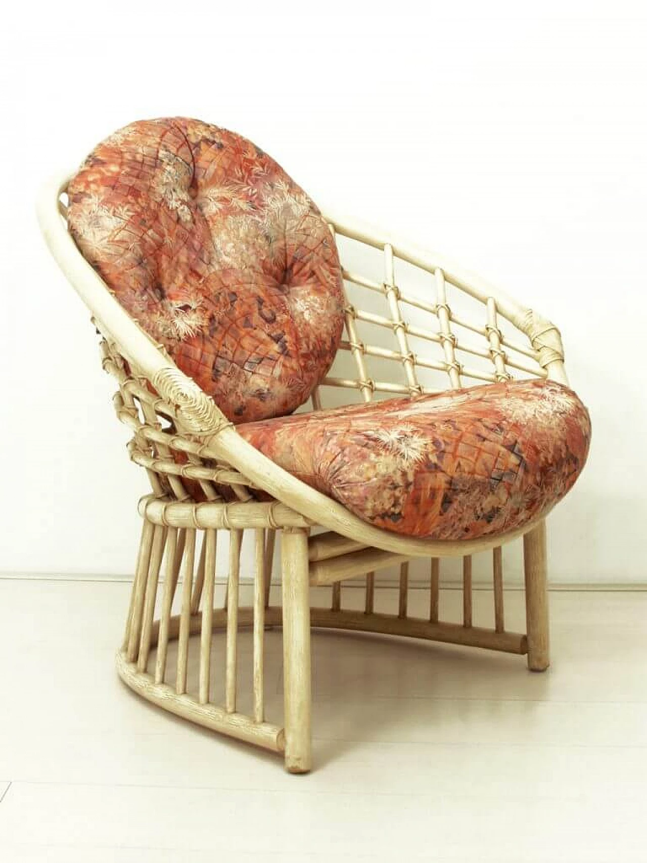 Lounge chair in multicolored fabric and rattan by Flechtatelier Schütz, 70s 1231187