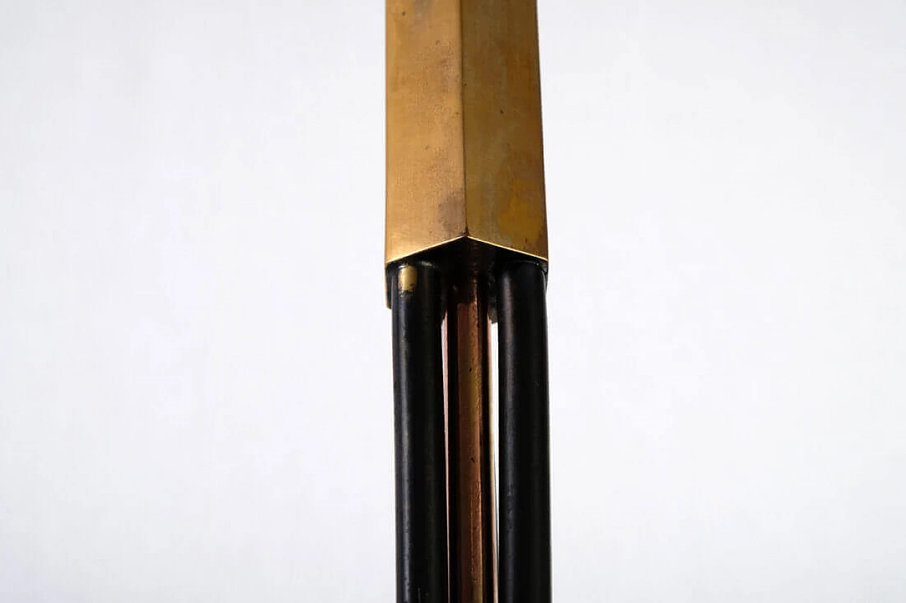 Lampadario in ottone pieno e bachelite bianca, anni '50 1231504