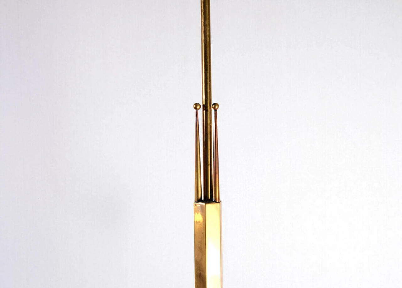 Lampadario in ottone pieno e bachelite bianca, anni '50 1231506