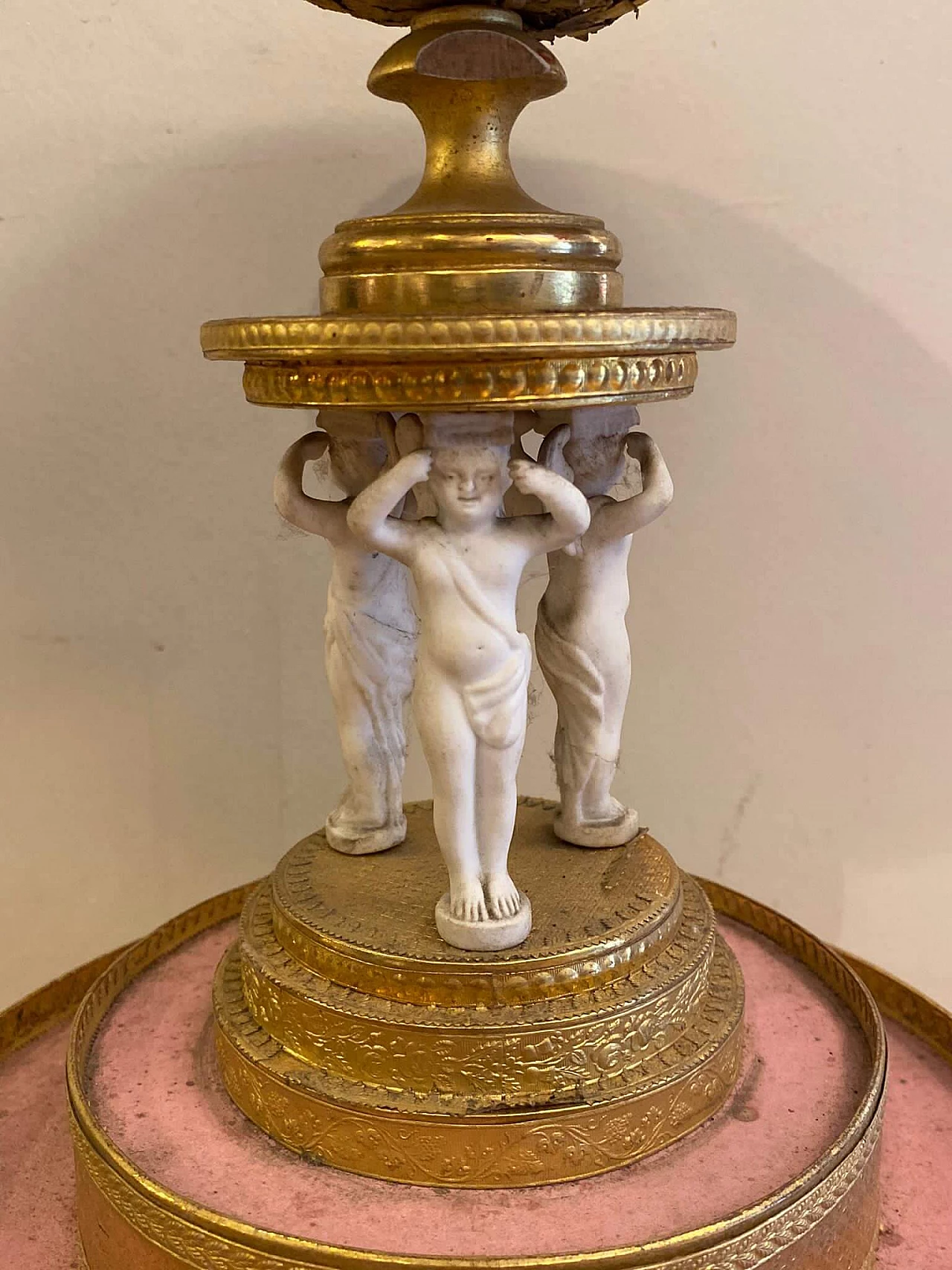 Alzatina con putti in biscuit, '800 1231557