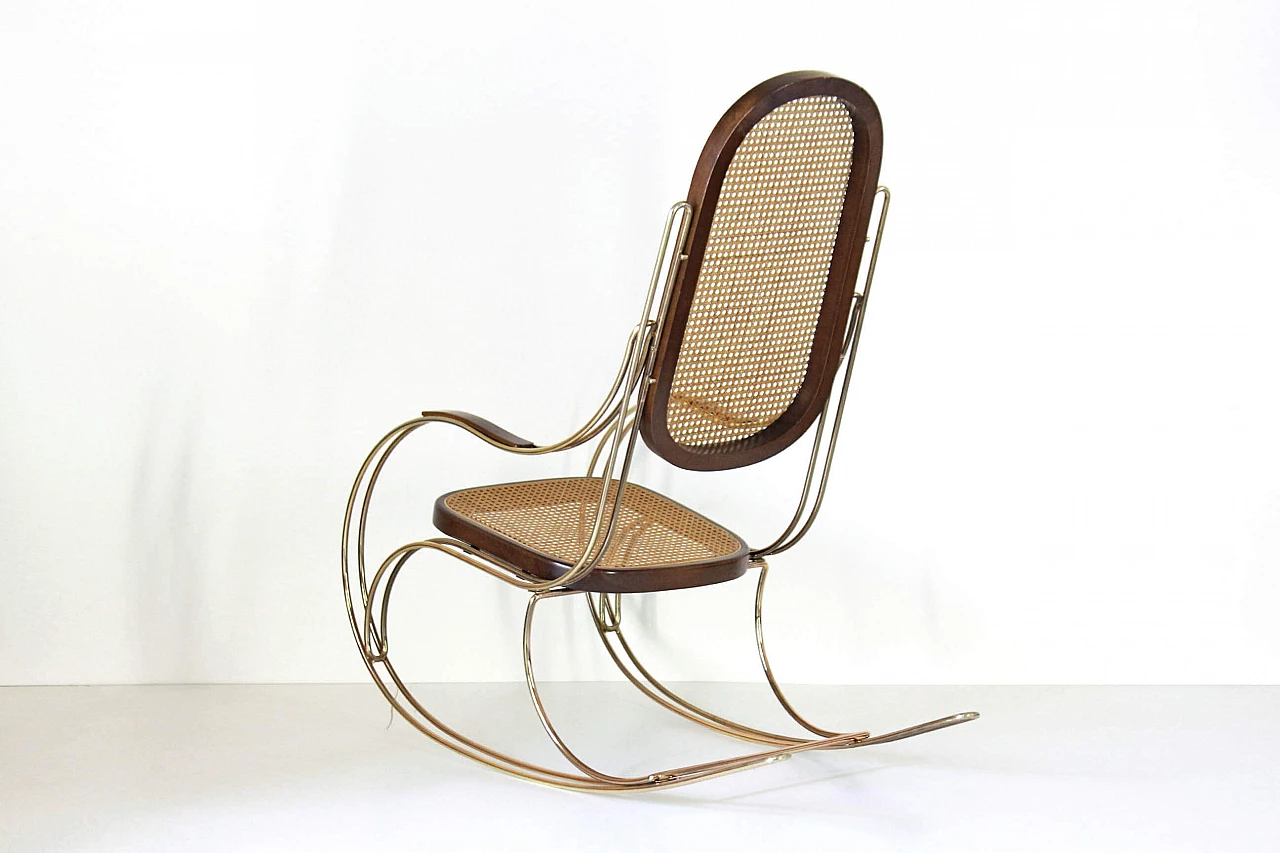 Rocking chair in brass, maple and Vienna straw, 70s 1231884