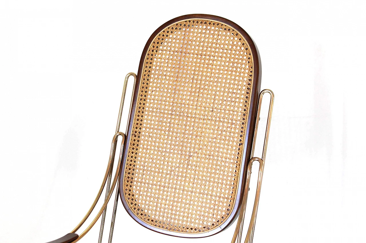 Rocking chair in brass, maple and Vienna straw, 70s 1231896