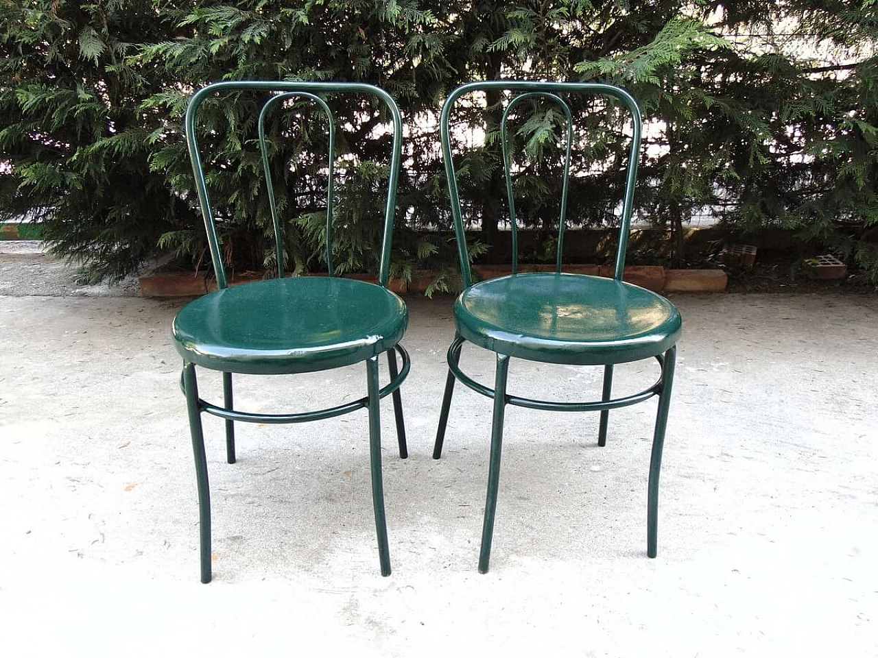 Tavolo e coppia di sedie da giardino, anni '50 1232014