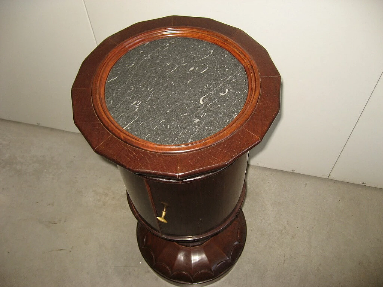 Empire style Calice nightstand in solid mahogany and black marble, 40s 1232115