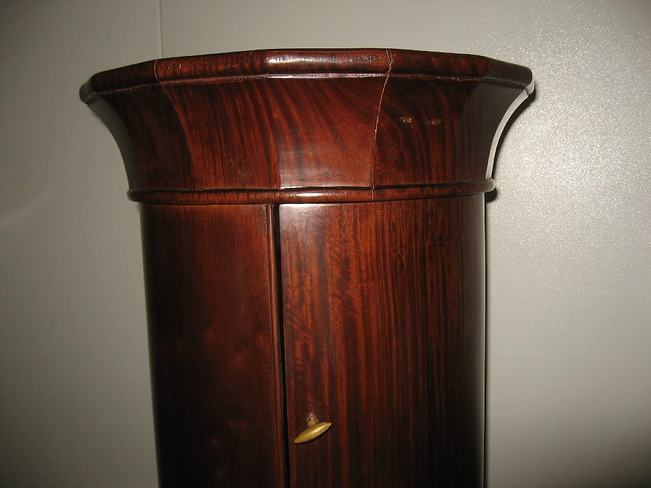 Empire style Calice nightstand in solid mahogany and black marble, 40s 1232118