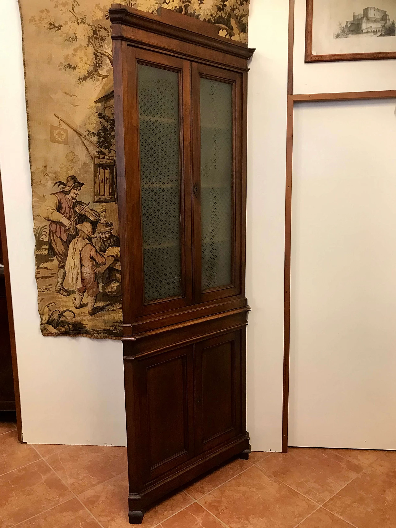 Piedmontese walnut corner showcase with two bodies and 4 doors, Louis Philippe style, original half 19th century 1233551