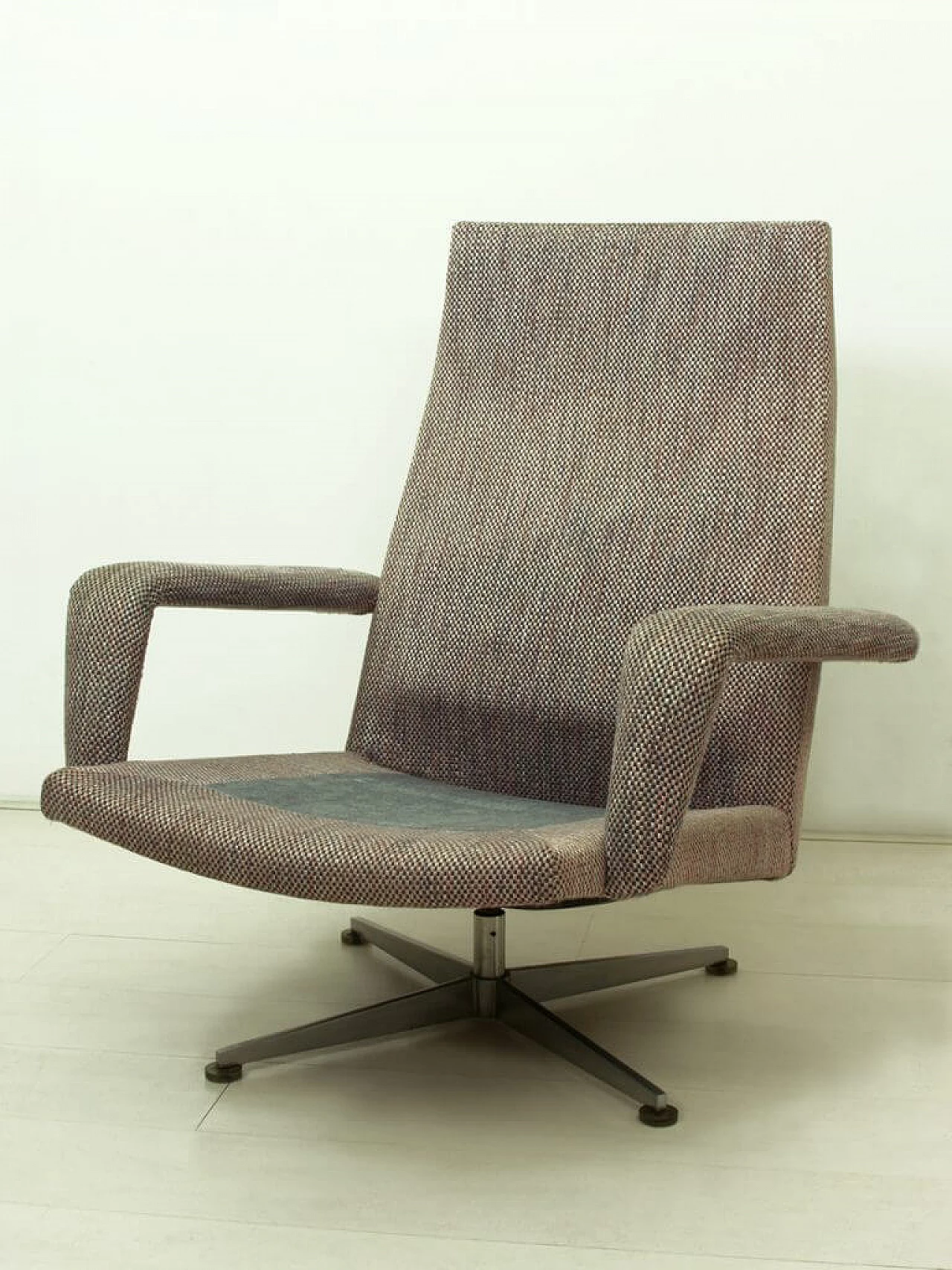 German lounge chair with ottoman in chromed metal and fabric by Hans Kaufeld, 60s 1233589