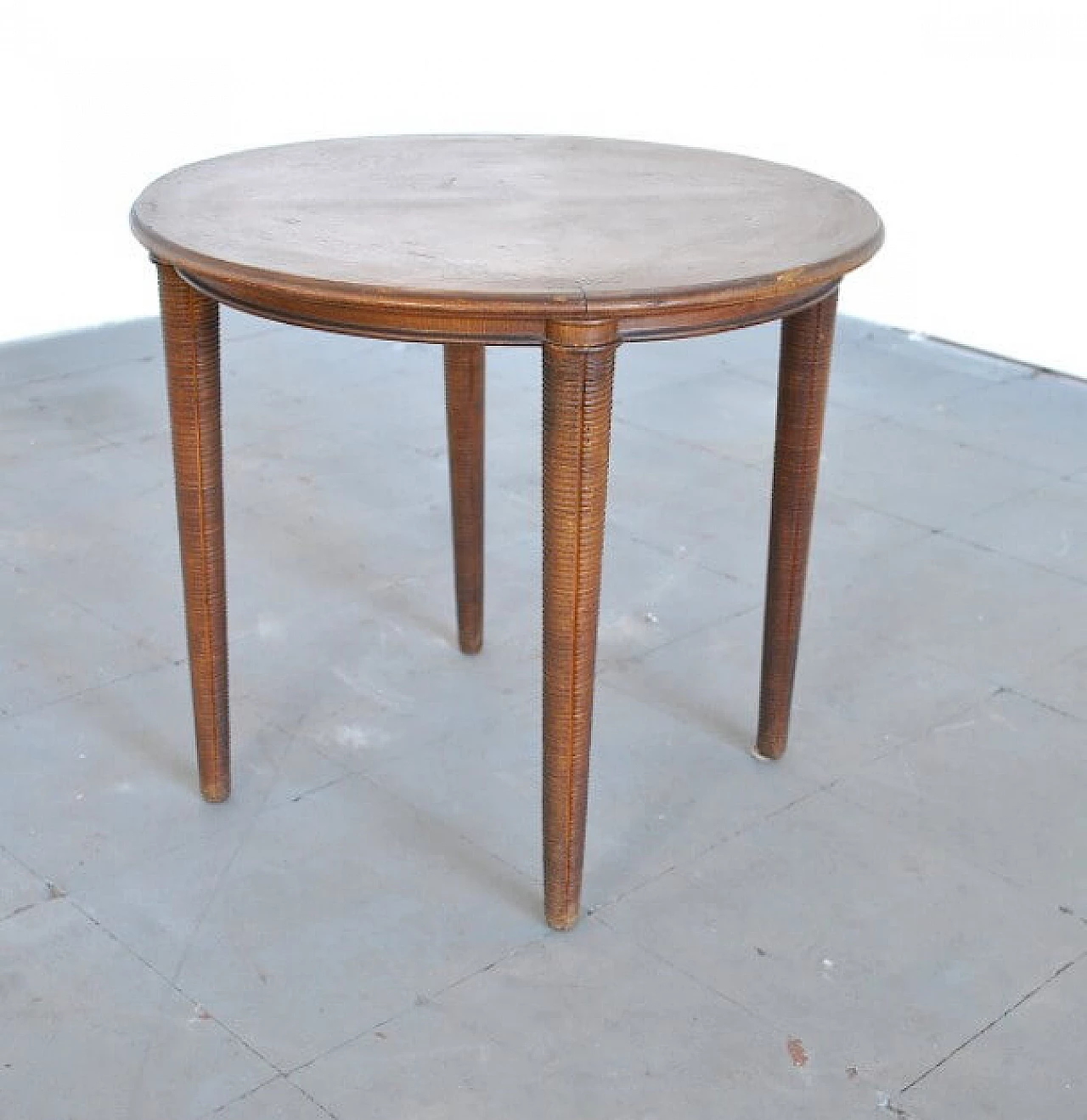 Round coffee table in walnut with inlays, 60s 1233698