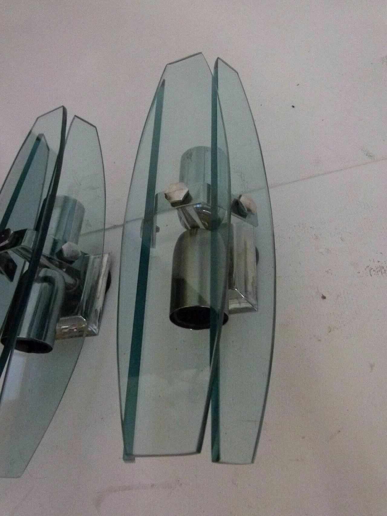 Coppia di applique in vetro e metallo di Veca, anni '60 1234324