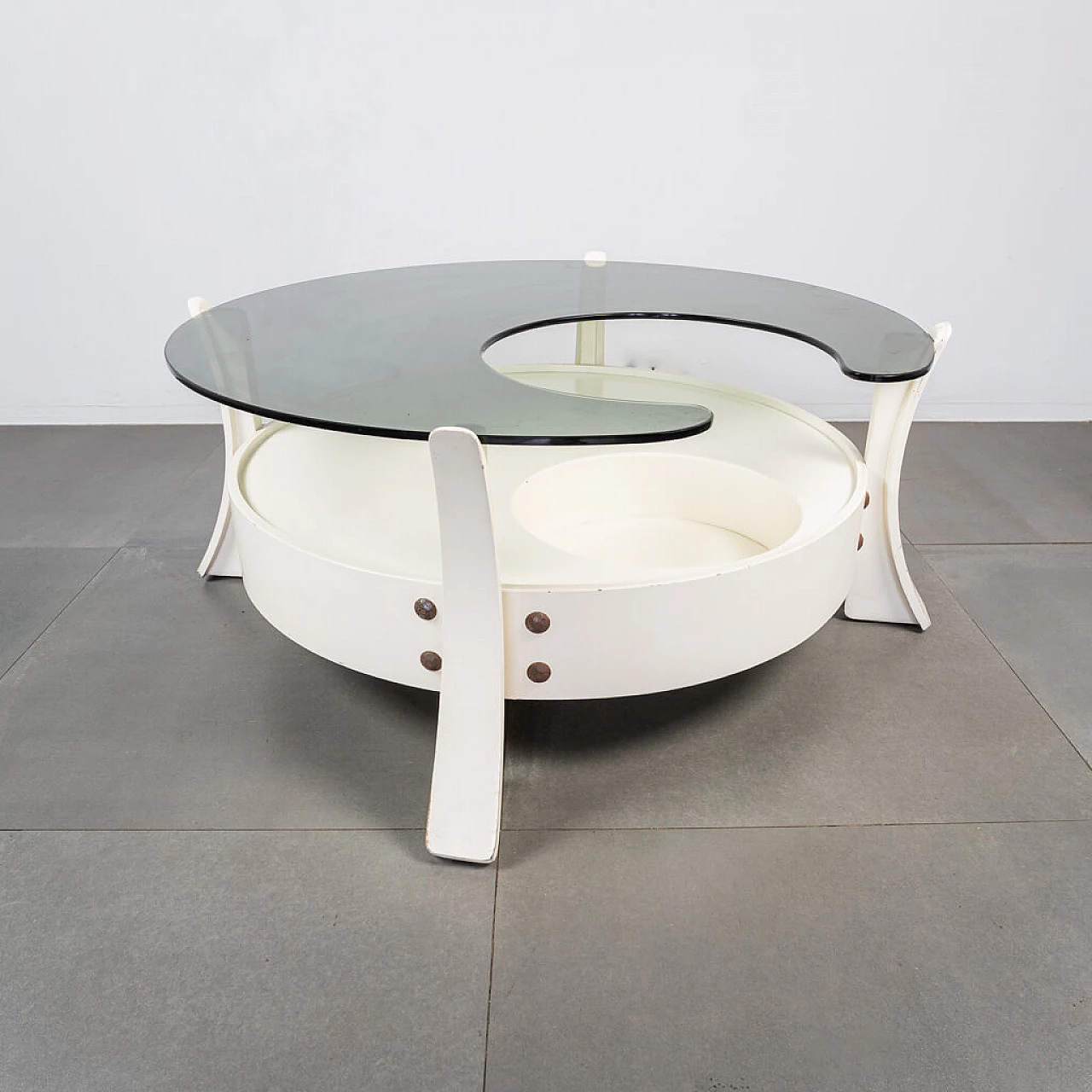 Coffee table in wood, metal and smoked glass top, 70s 1234589
