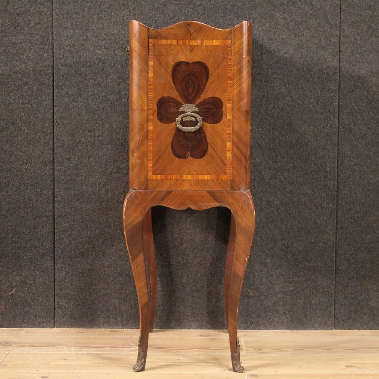 Comodino genovese a quadrifoglio del '900 1234991