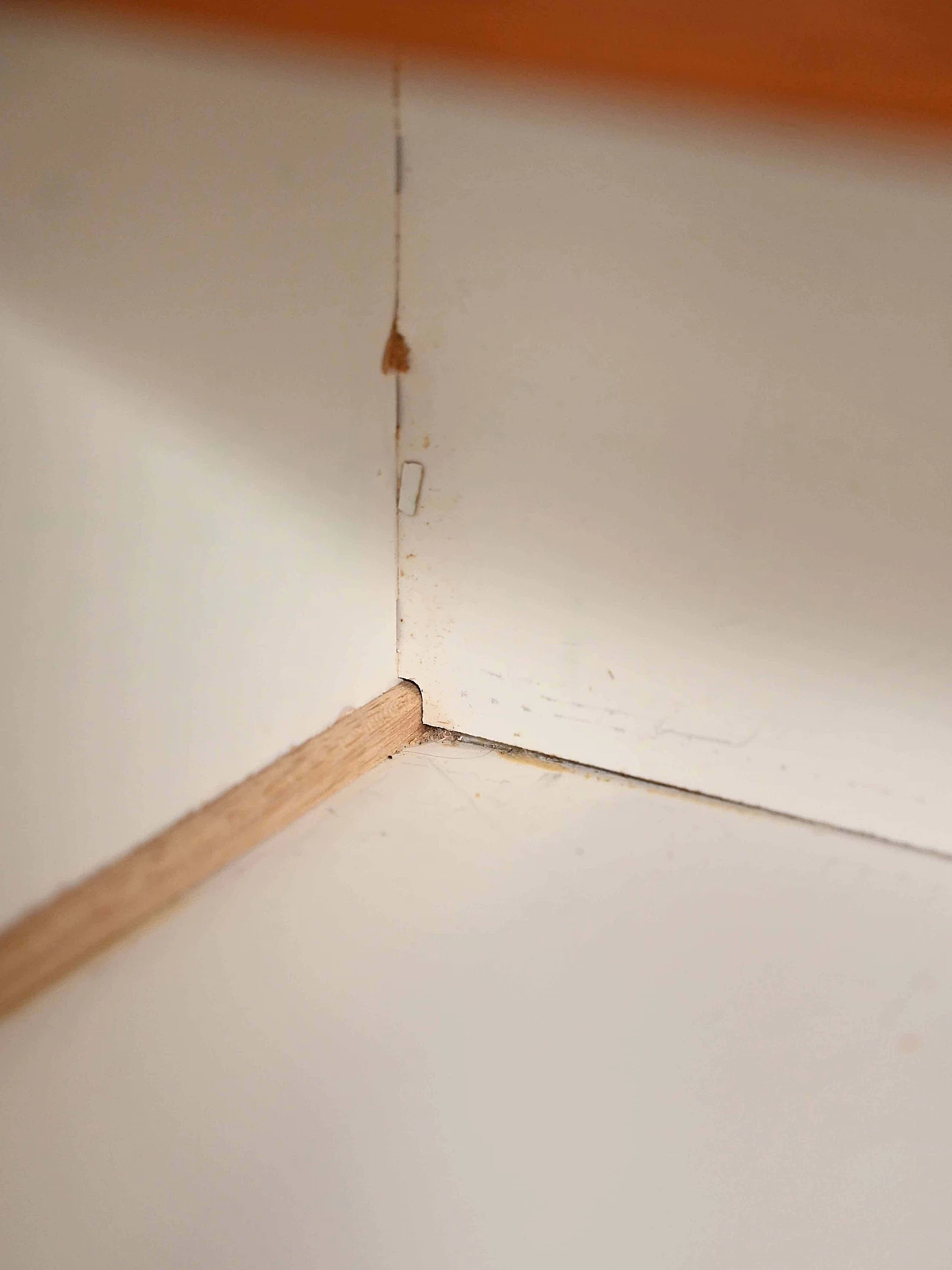 Cassettiera scandinava in teak con pomelli, anni '60 1235339