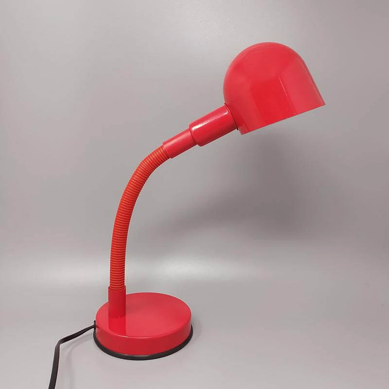 Lampada da tavolo rossa di Veneta Lumi, anni '70 1236705