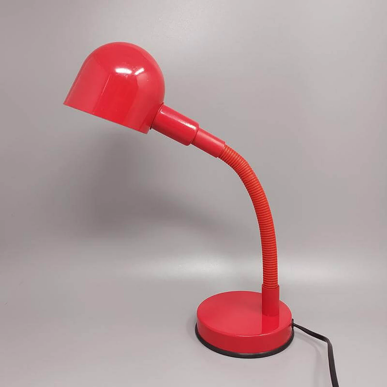 Lampada da tavolo rossa di Veneta Lumi, anni '70 1236706