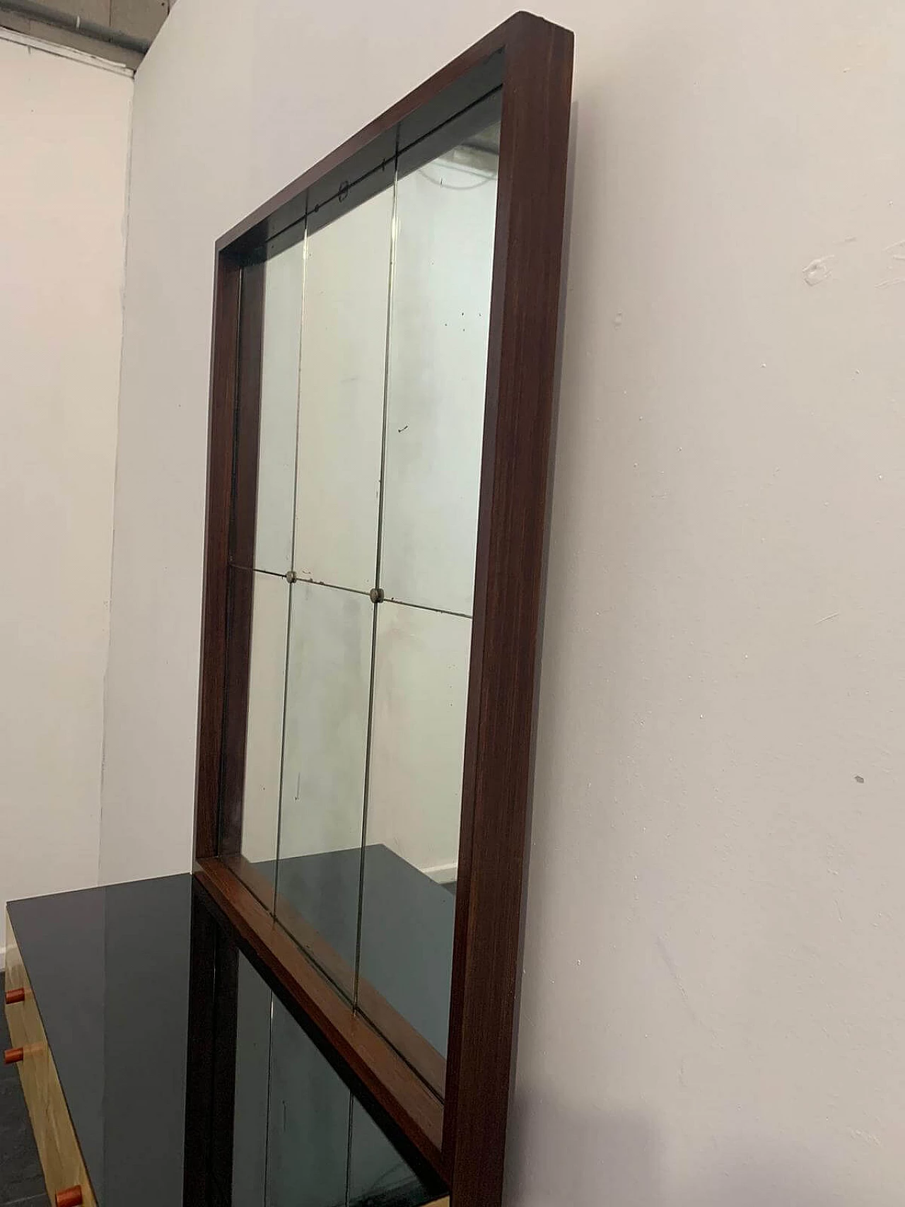 Entryway cabinet with drawers and mirror in rosewood and parchment with glass top by Guglielmo Ulrich, 50s 1237380