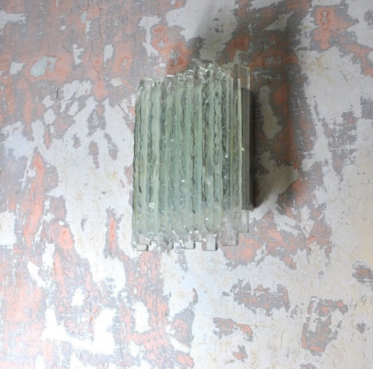 Applique Vesta in cristallo grezzo graffiato con supporto in acciaio inossidabile satinato di Albano Poli per Poliarte, anni '60 1237457