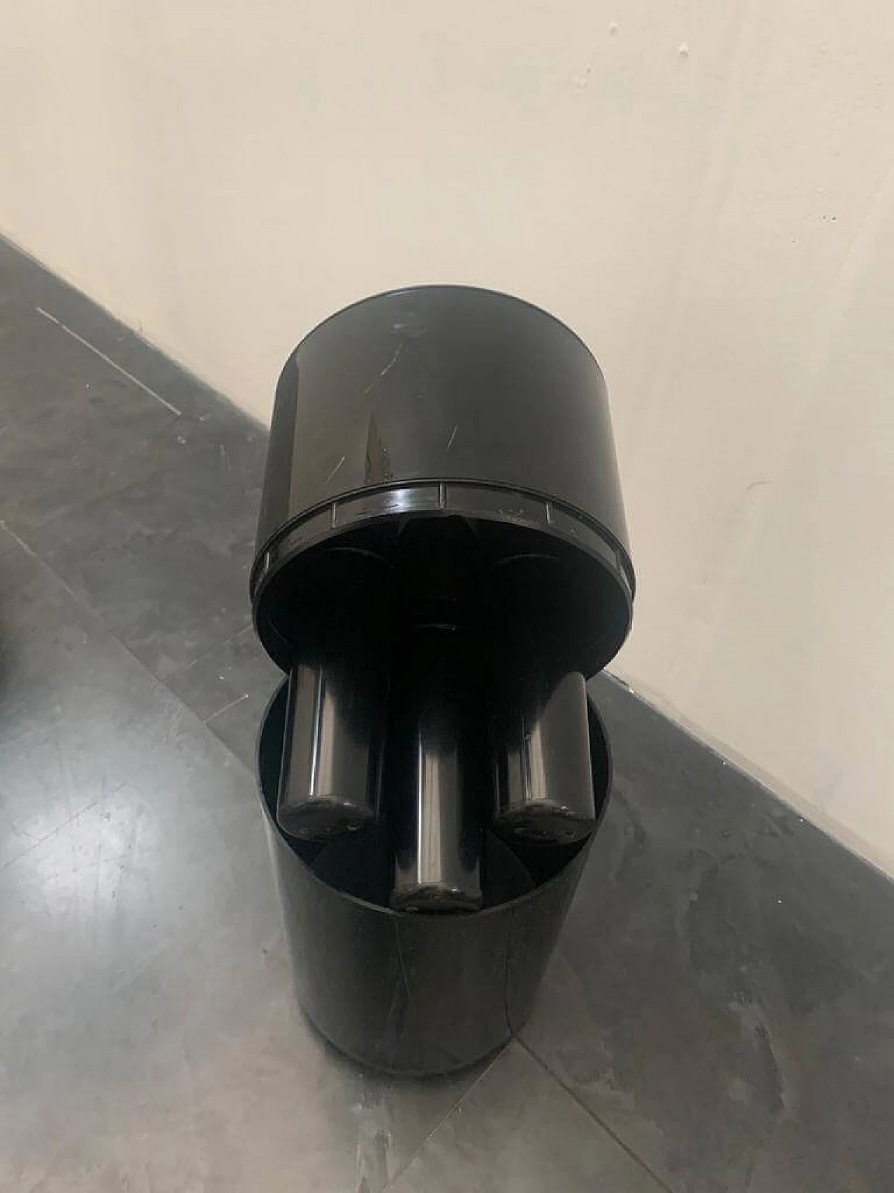 Belvedere umbrella holder in plastic by Jean René Talopp, 70s 1237620