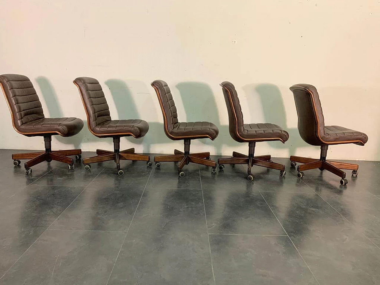 10 Leather swivel chairs by Vaghi, 1980s 1237628