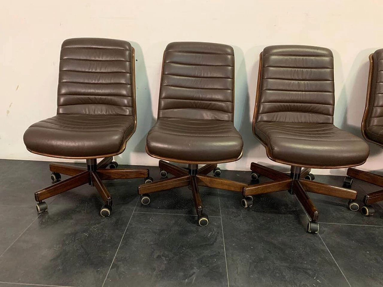 10 Leather swivel chairs by Vaghi, 1980s 1237630
