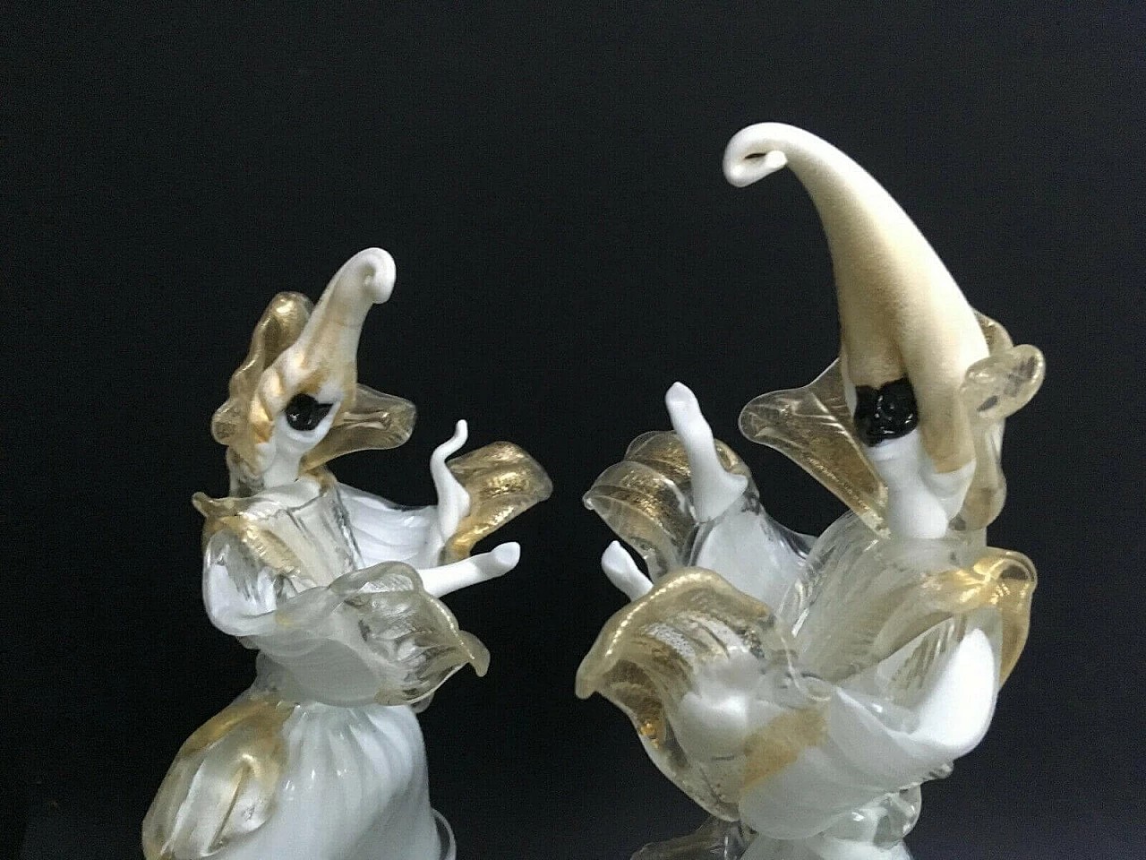 Pair of small statues of masked dancers in Murano glass by Cesare Toso, 80s 1237896