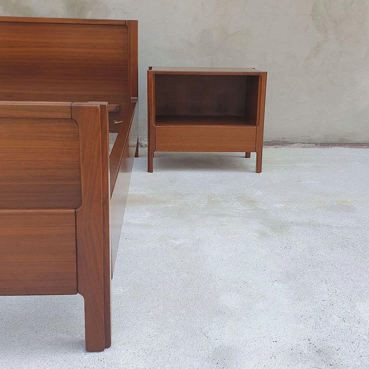 Letto in noce di Stilwood, anni '60 1238079