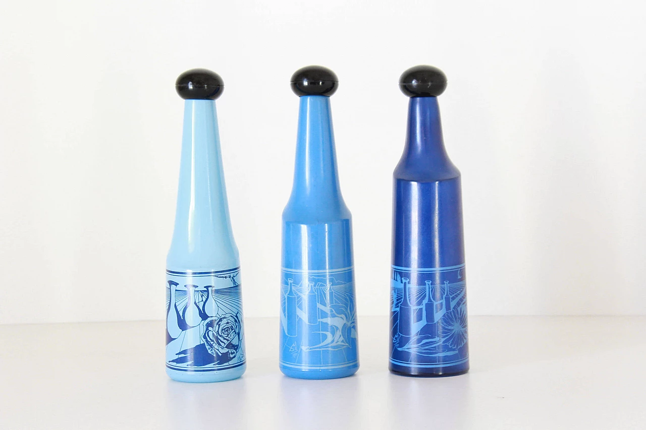 Tris di Bottiglie da liquore con disegni di Salvador Dali per Rosso Antico, anni '70 1238176