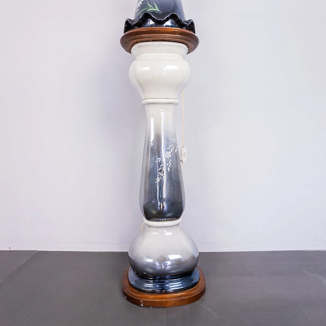 Ceramic column with lamp, 1930s 1238499