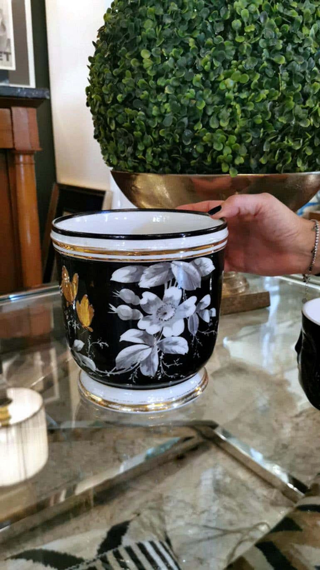 Cachepot Napoleone III in porcelain de Paris dipinta a mano, '800 1238948