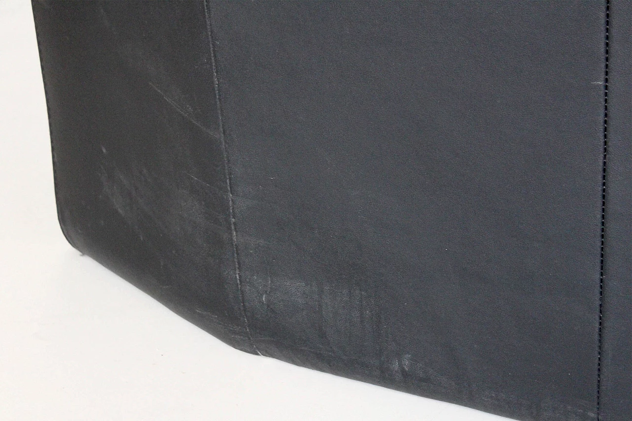 Coppia di poltrone in pelle, anni '80 1239124