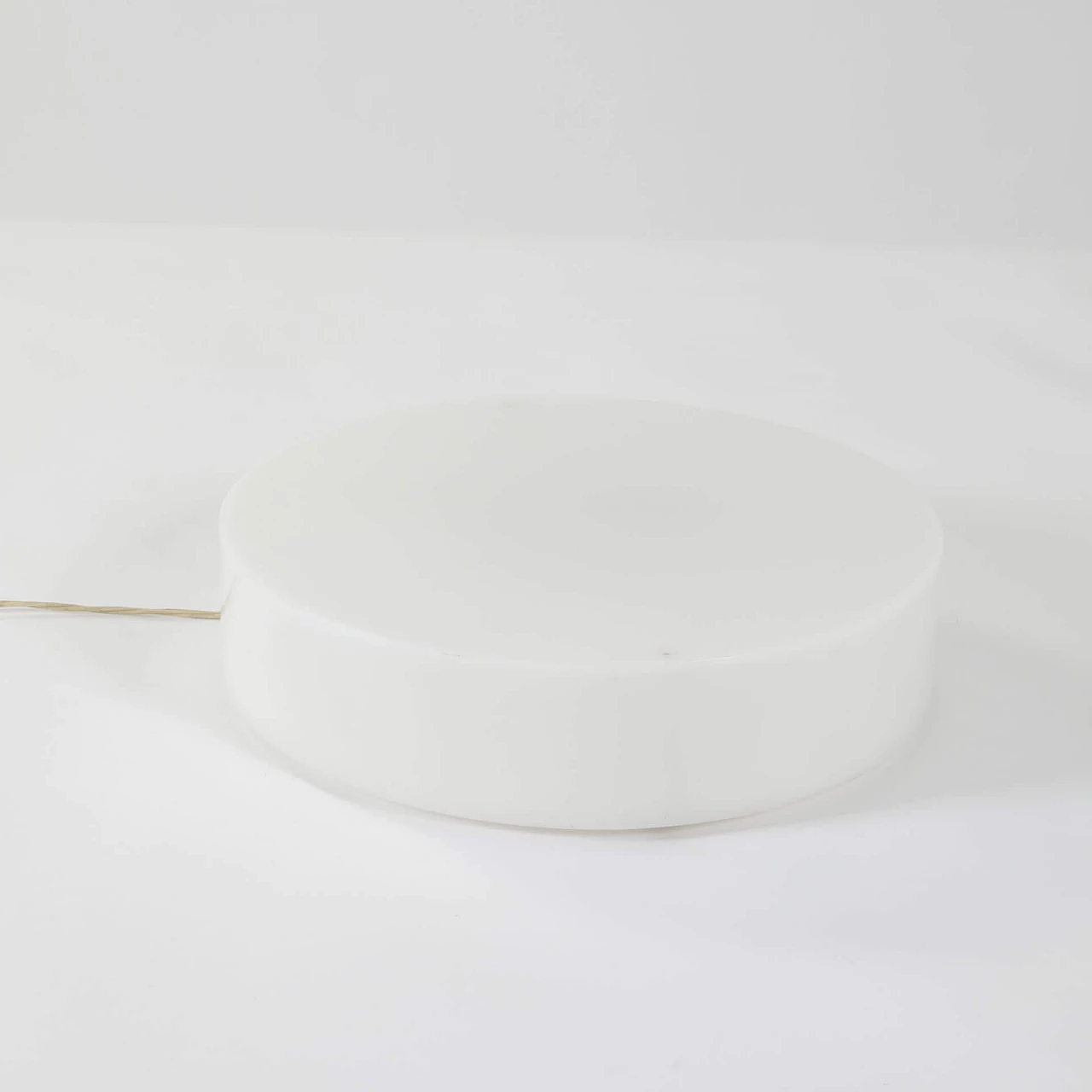 Table lamp in white perspex, 60s 1240215