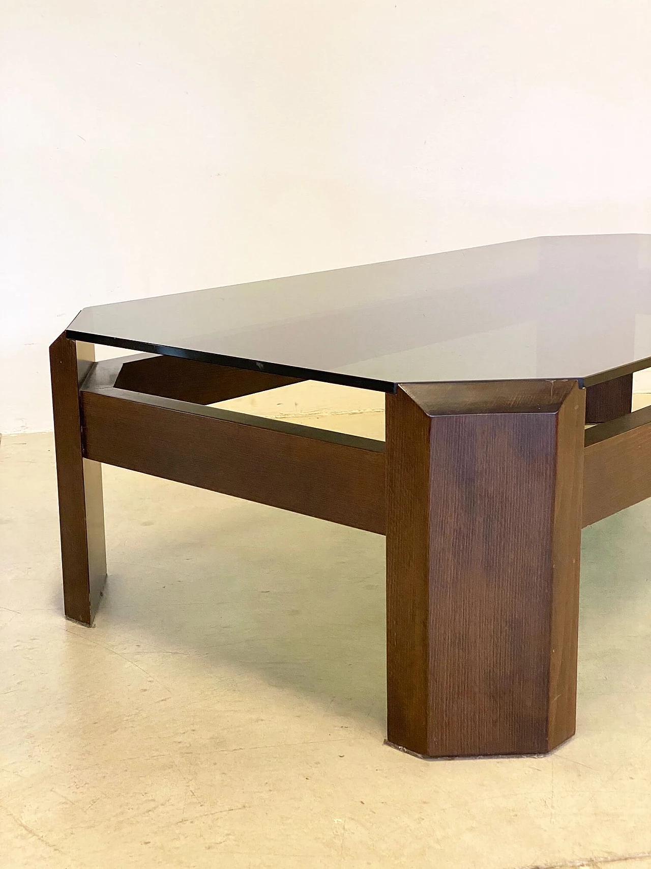 Coffee table in wood and smoked glass, 1970s 1241238