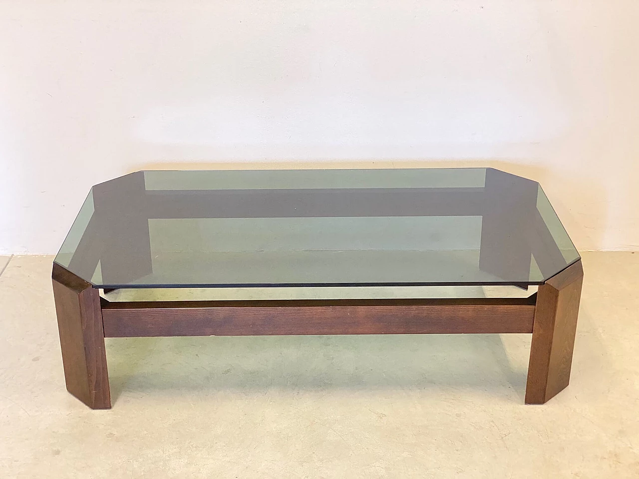 Coffee table in wood and smoked glass, 1970s 1241242
