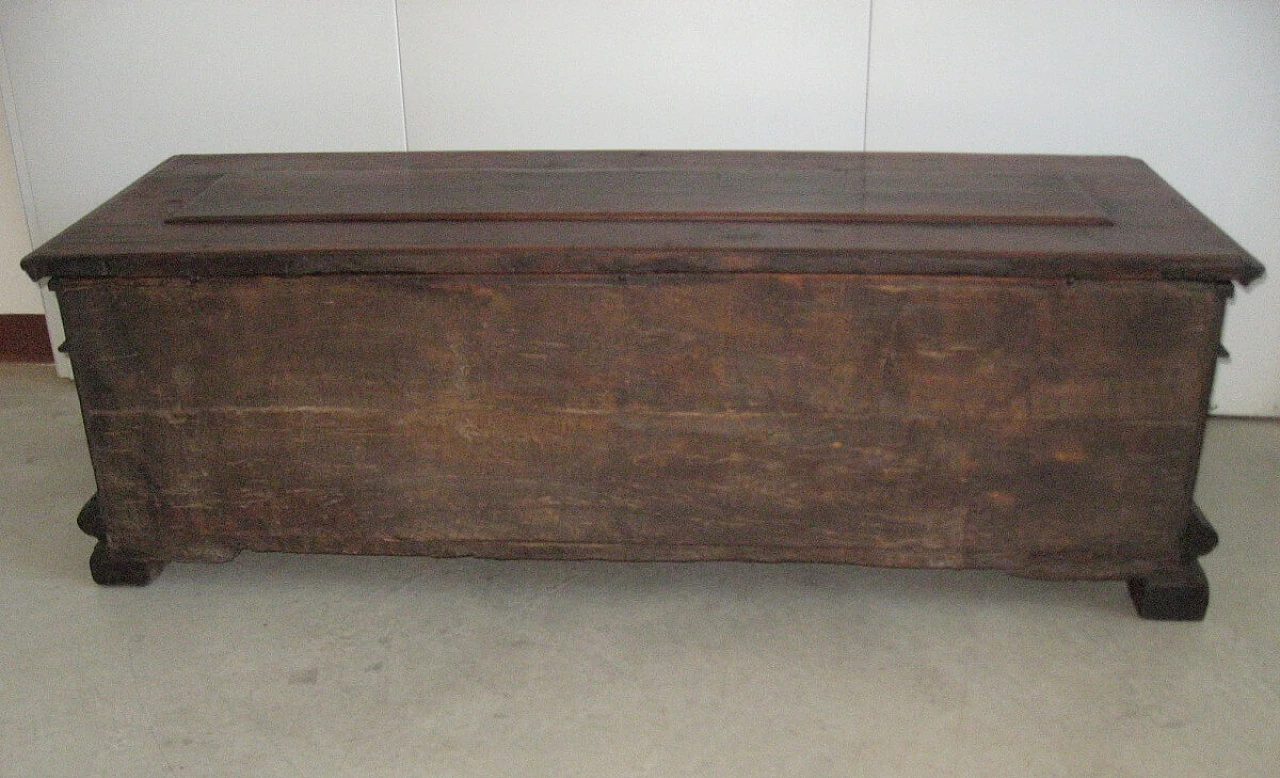 Bolognese walnut chest, 17th century 1241405