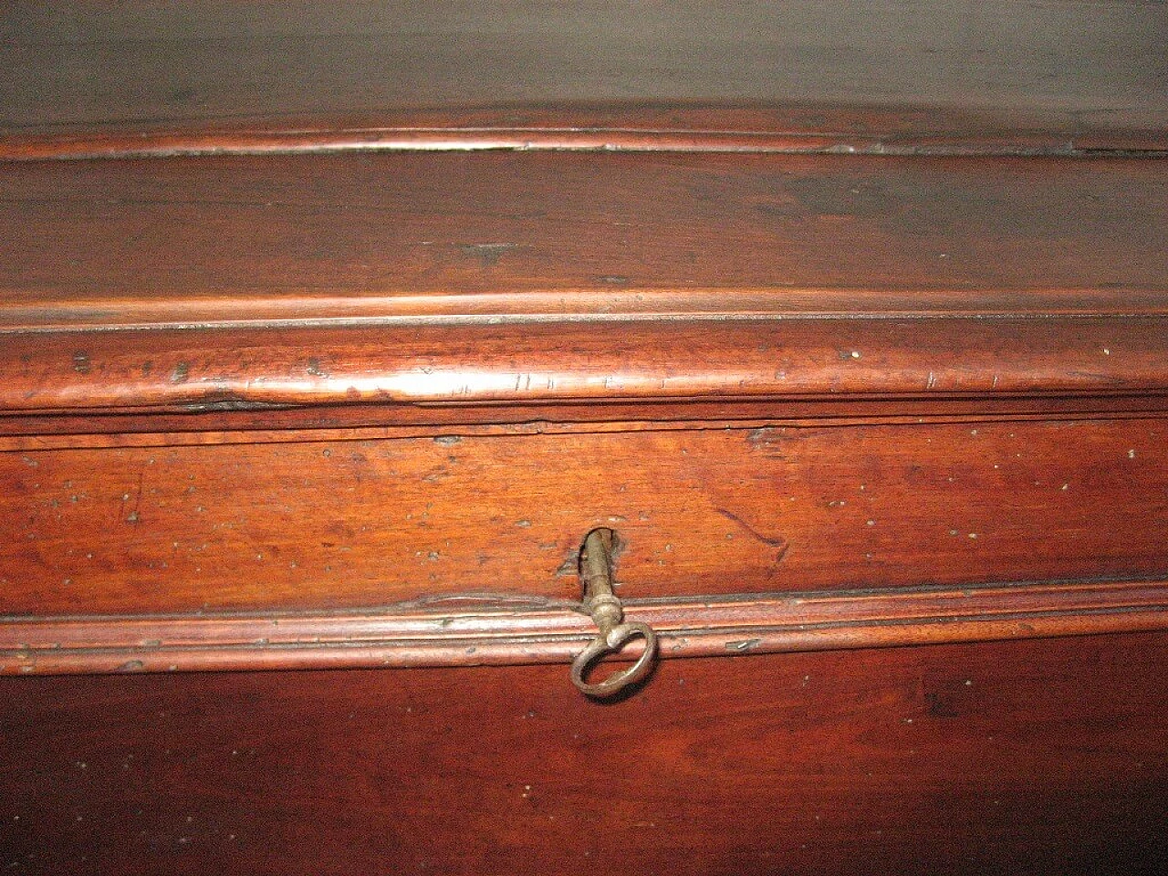 Bolognese walnut chest, 17th century 1241411