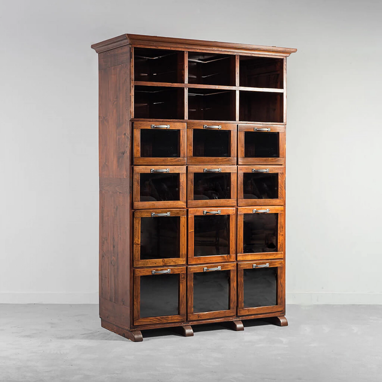 Chest of drawers in pine wood and glass, 1940s 1241851