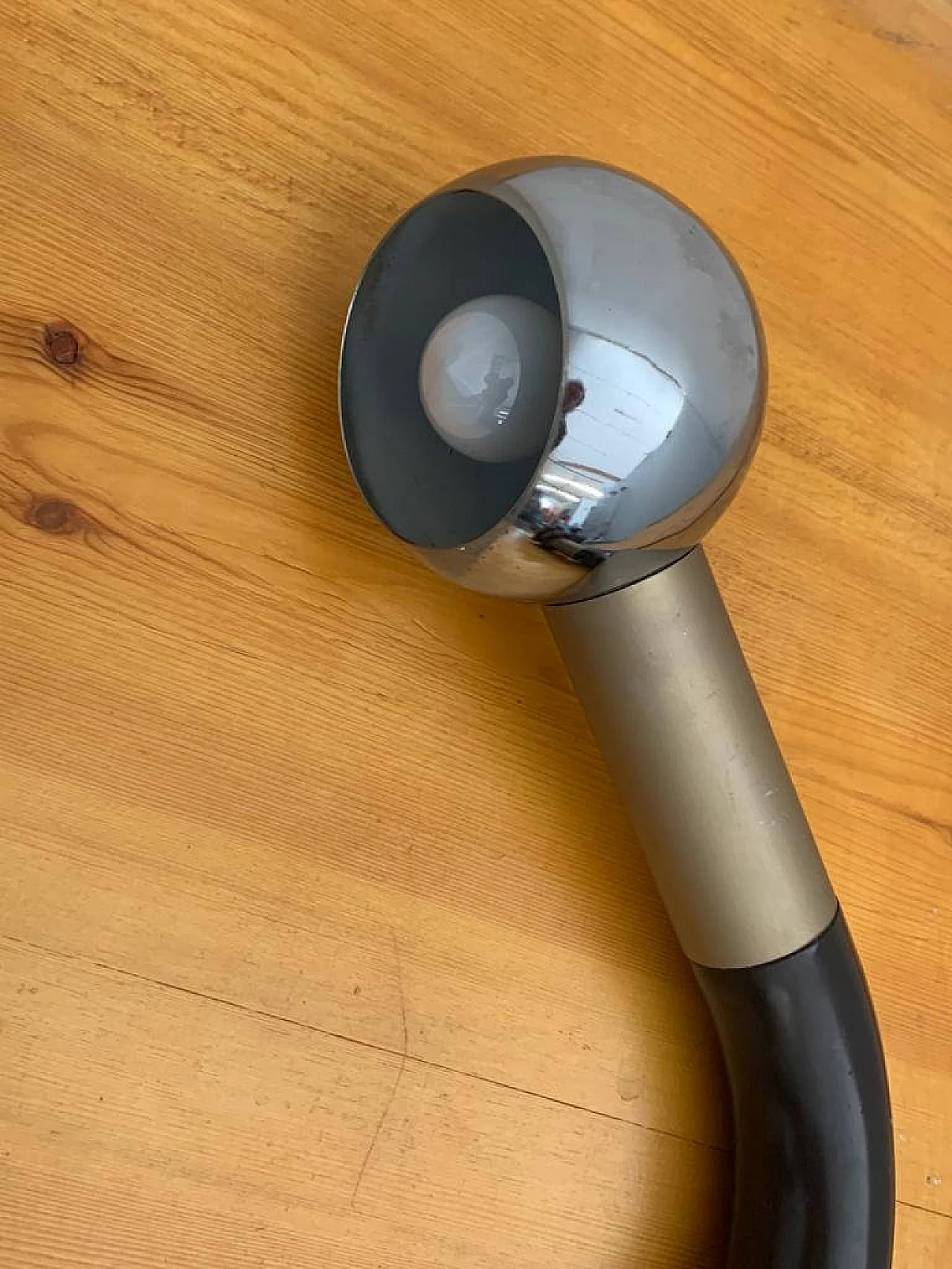 Pair of wall lamps in metal and bakelite, 1970s 1241895