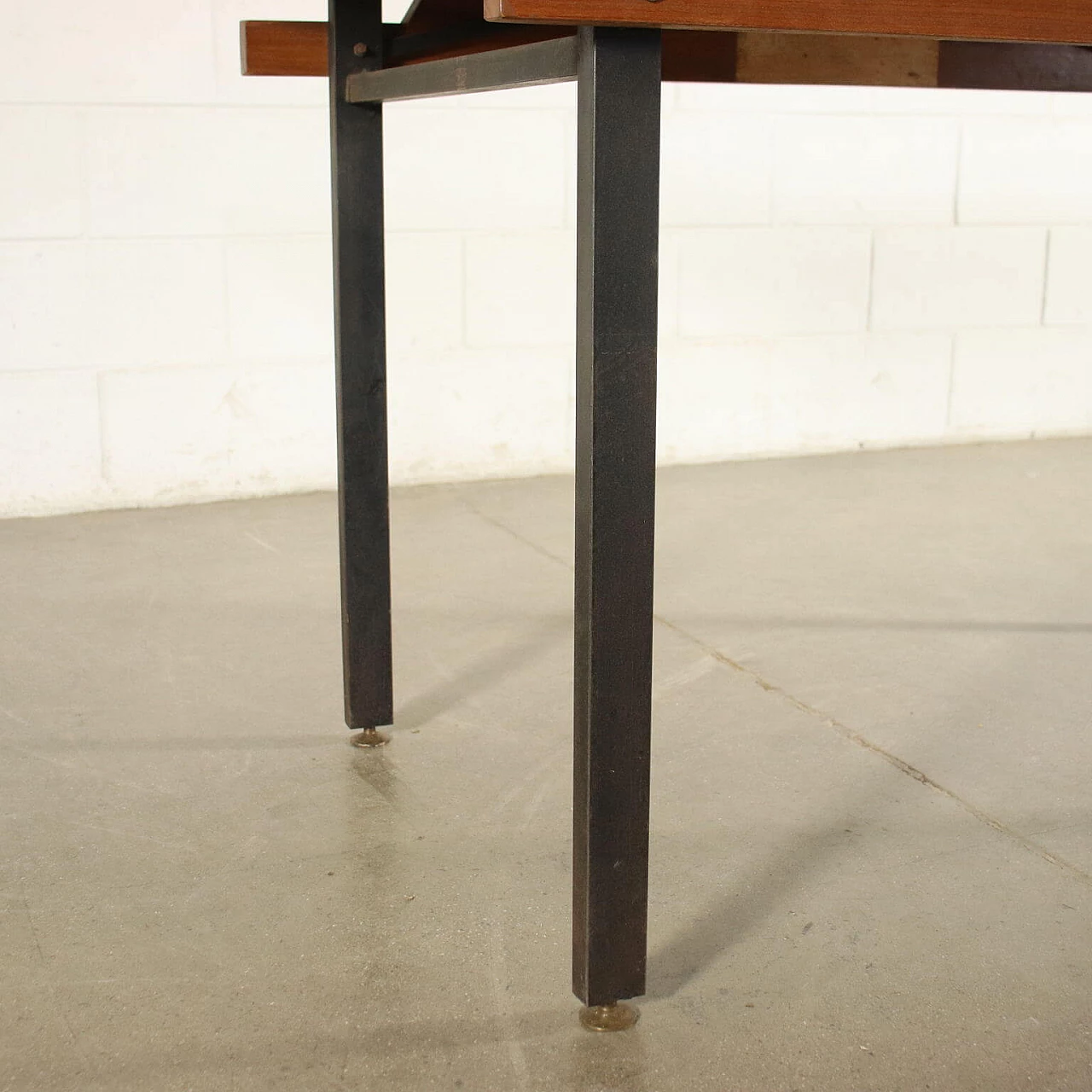 Table in mahogany, enameled metal and laminate, 60s 1243534
