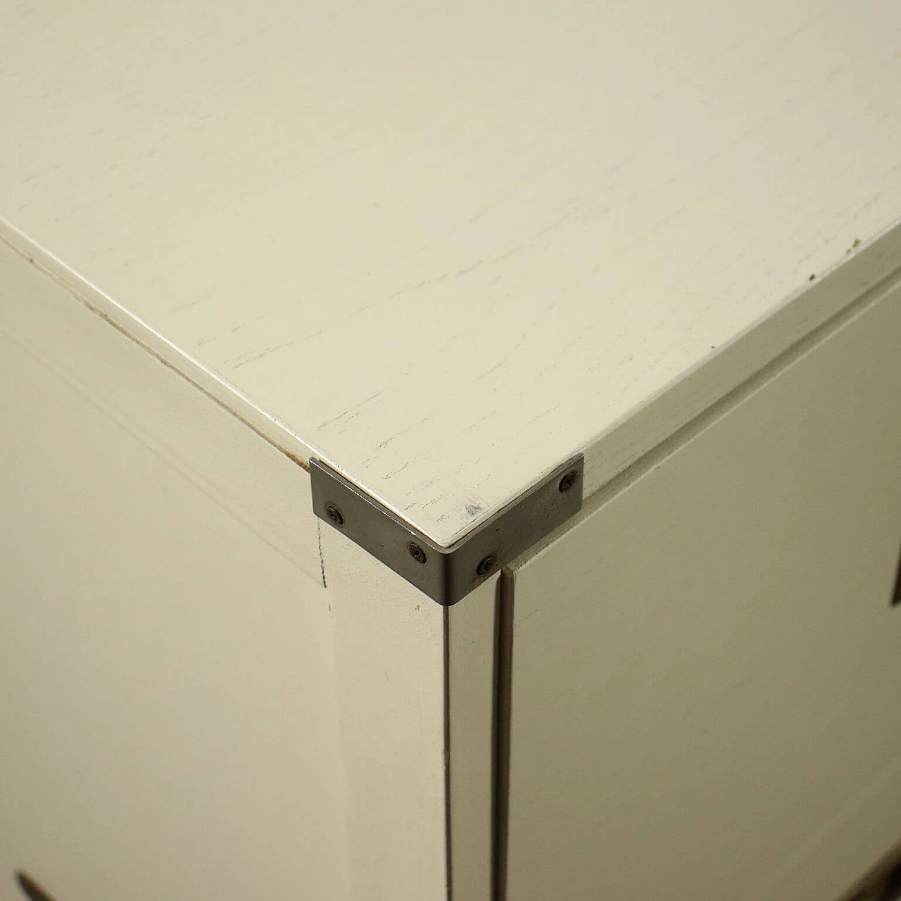 Vespucci chest of drawers in lacquered wood and brass by La Rinascente, 60s 1243544