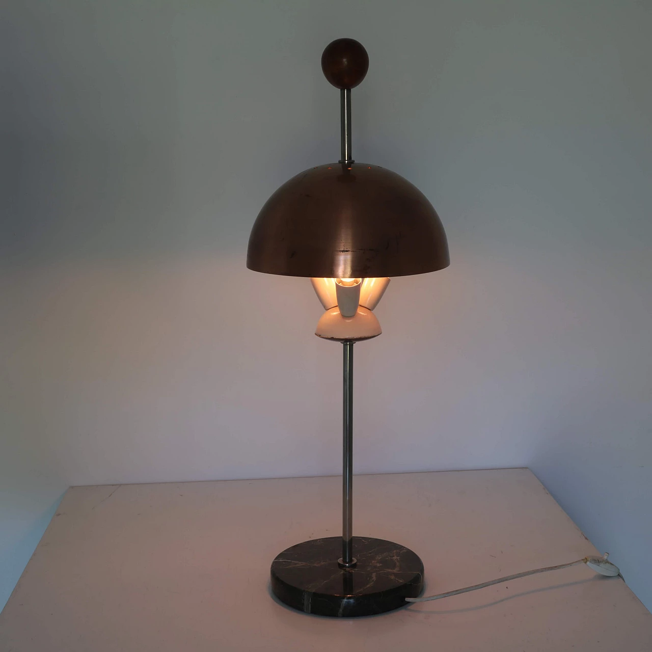 Marble and copper table lamp, 60s 1244032