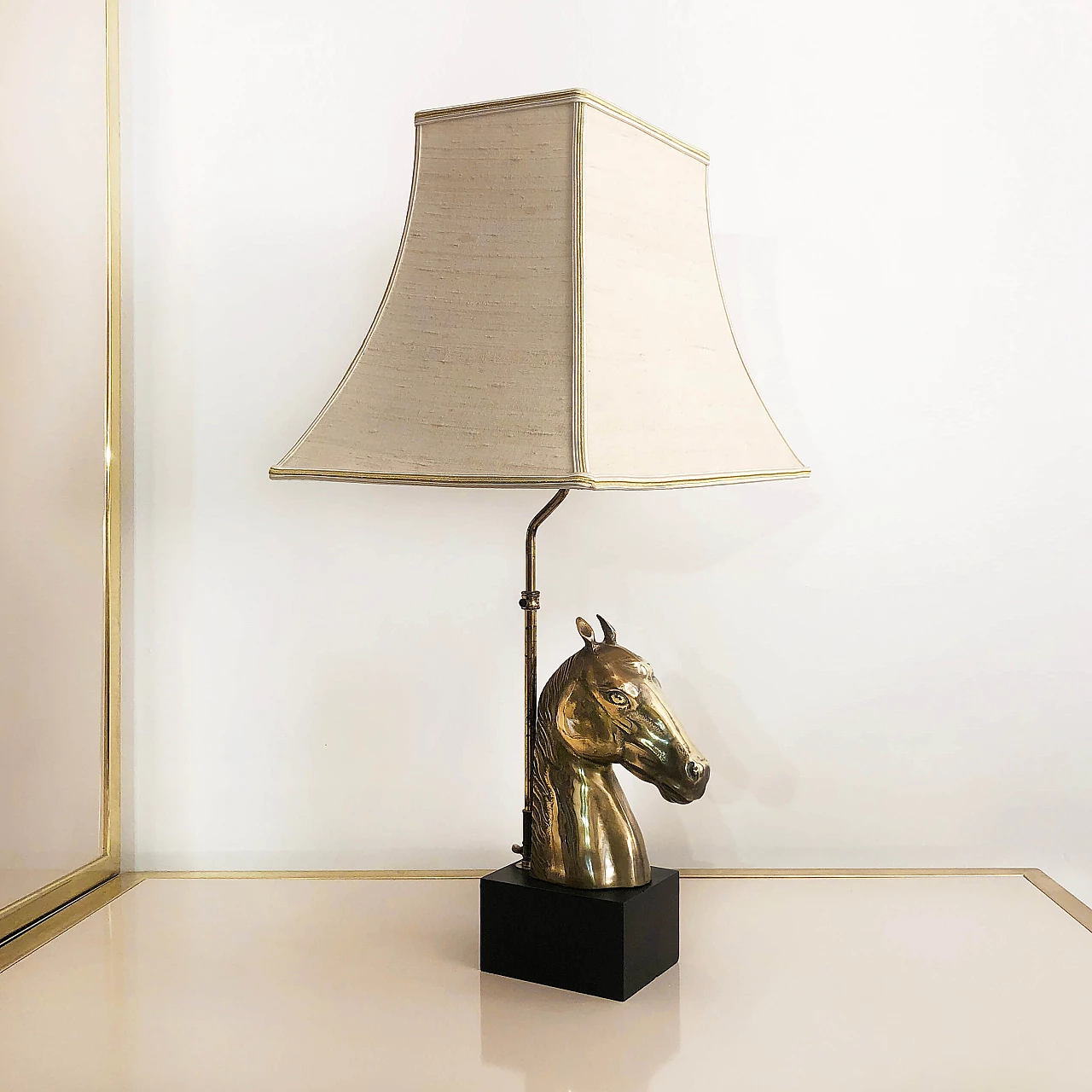 Brass and wood table lamp, 70s 1245221