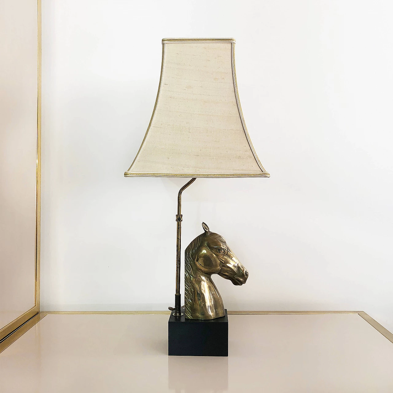 Brass and wood table lamp, 70s 1245222