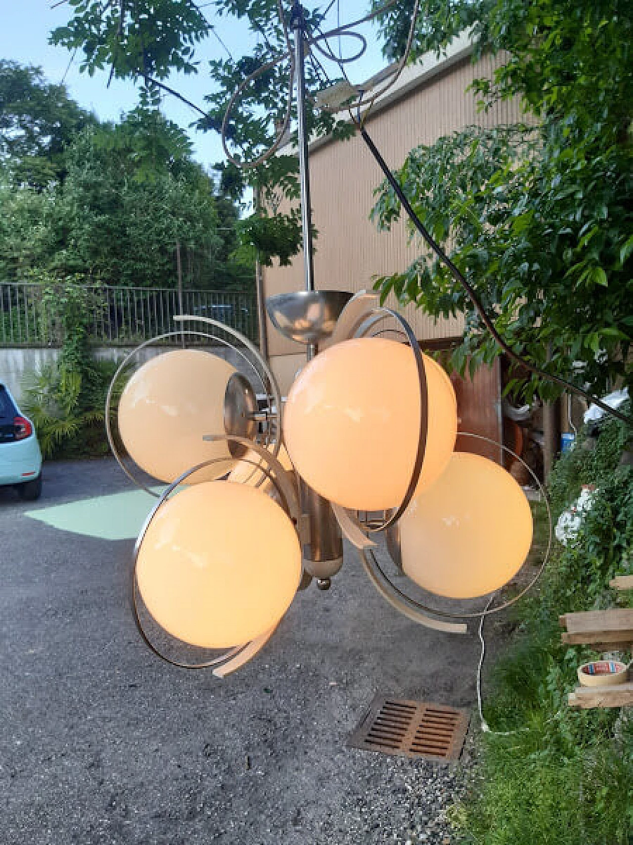 Sputnik chandelier in white glass, 60s 1245533