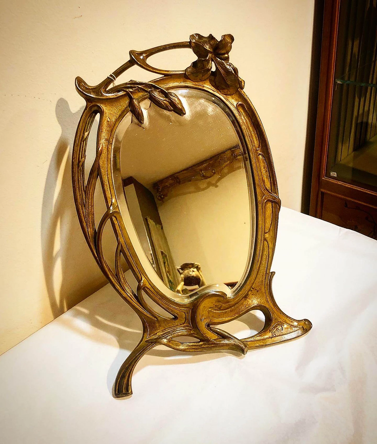 Specchiera da tavolo Art Nouveau in metallo dorato di Lauseur, inizio '900 1245819