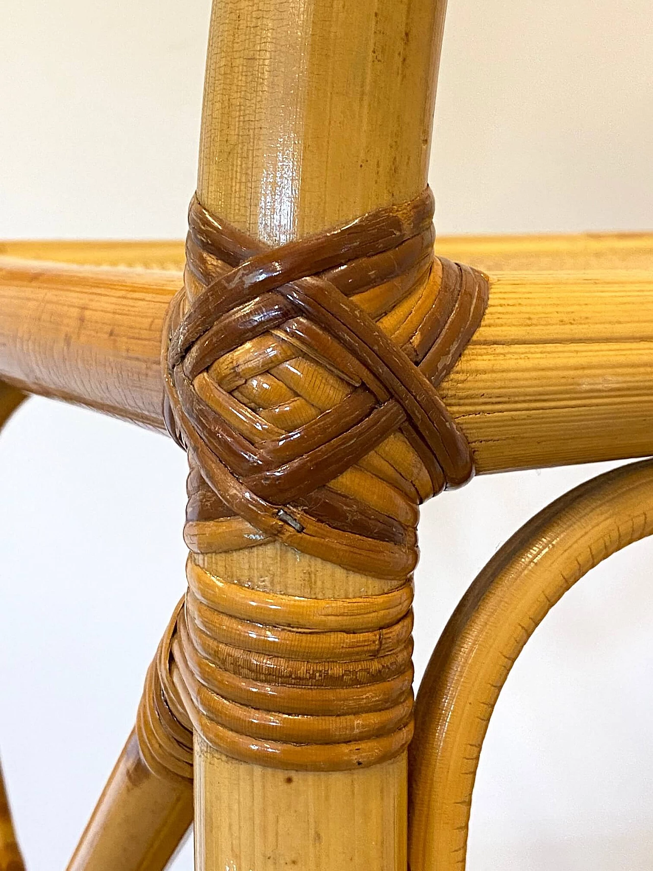 Bookcase in bamboo and wicker, 70s 1246636