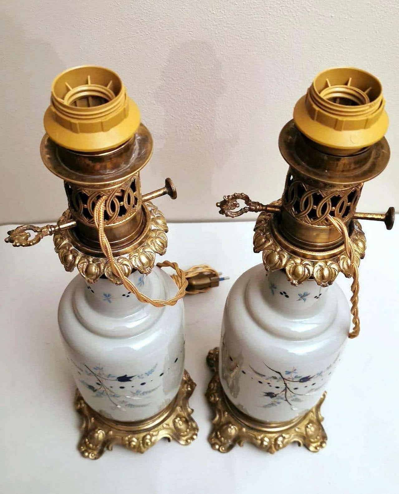 Pair of table lamps hand painted in opaline glass and bronze finishing, 20s 1246984